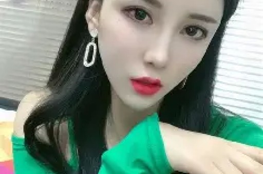 78岁秦祥林现状：前妻是谢贤初恋定居美国成富商谢贤去世没来